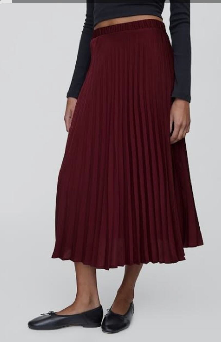 Gap Burgundy Satin Pleated Midi Skirt Size L Elegant Feminine Capsule Wardrobe
